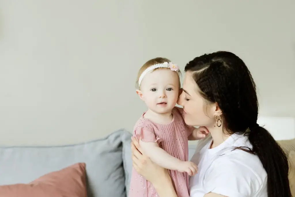 新手爸媽育兒指南：從懷孕到兩歲，你需要知道的一切